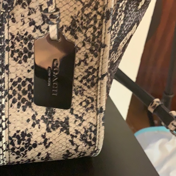 Coach Handbag - Picture 2 of 4